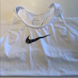 NIKE TANK TOP